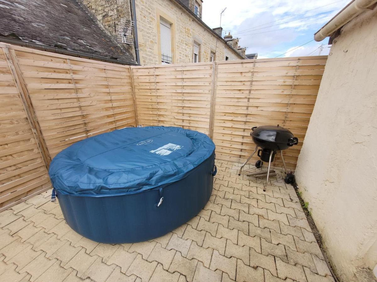Beau Chalet 6 Personnes Avec Jacuzzi Tilly-sur-Seulles Eksteriør bilde